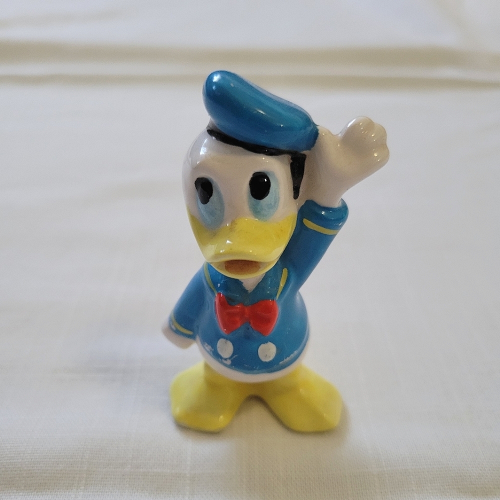 Vintage Walt Disney Productions Japan Donald Duck